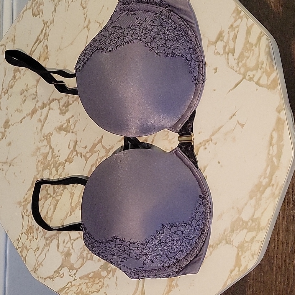Victoria's Secret Very Sexy Push up Bra - 34D
